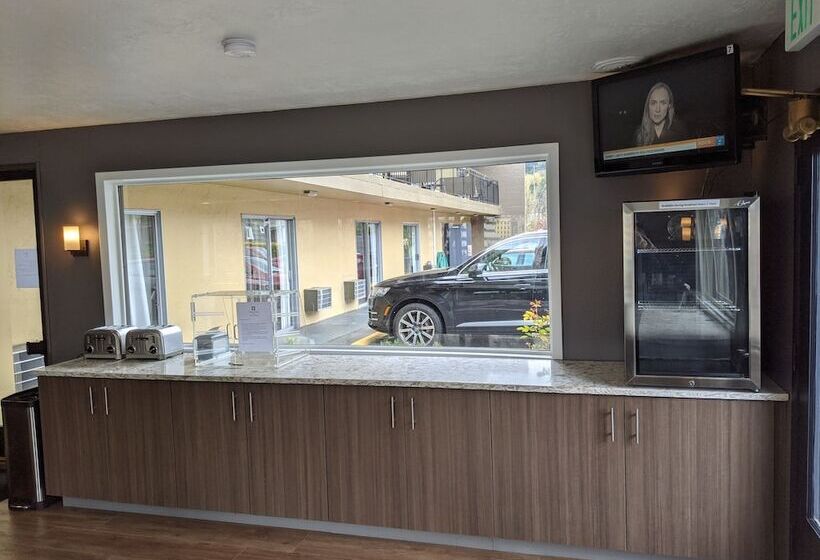 Surestay Hotel By Best Western Portland City Center