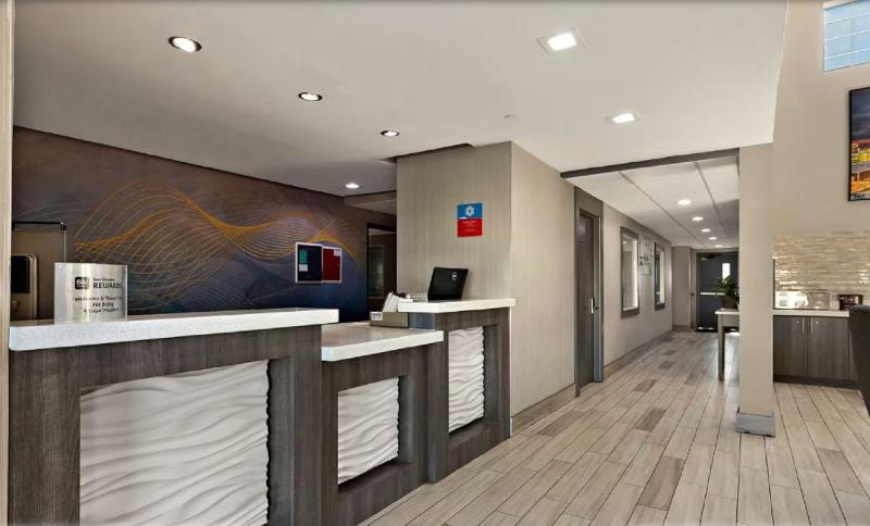 Surestay Plus Hotel By Best Western Tulsa East