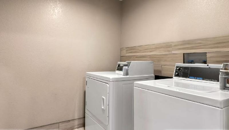 Surestay Plus Hotel By Best Western Tulsa East