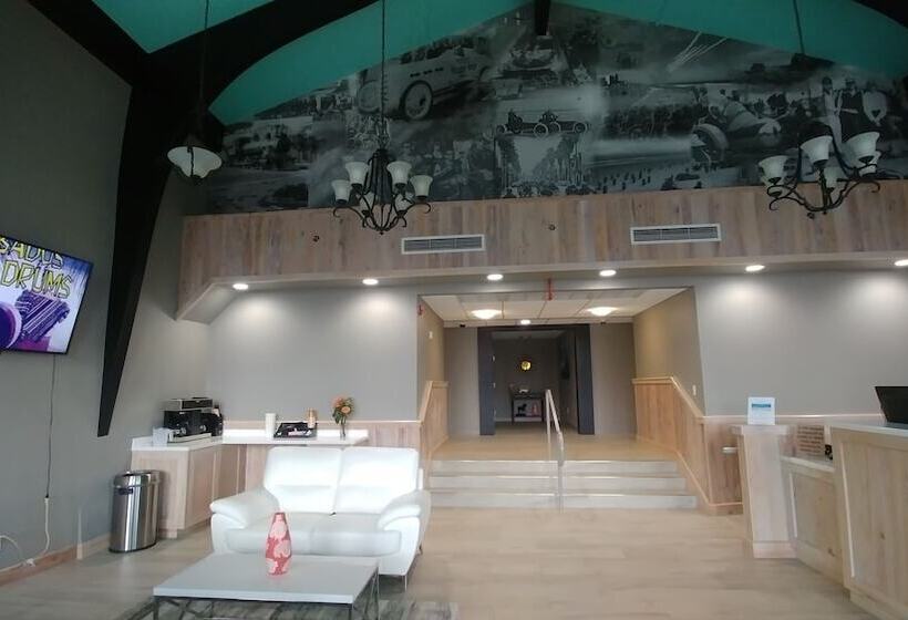 فندق The Maverick Resort