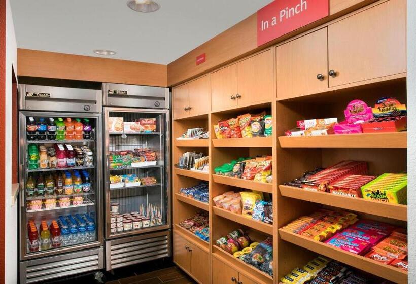 ホテル Towneplace Suites By Marriott Albuquerque Airport