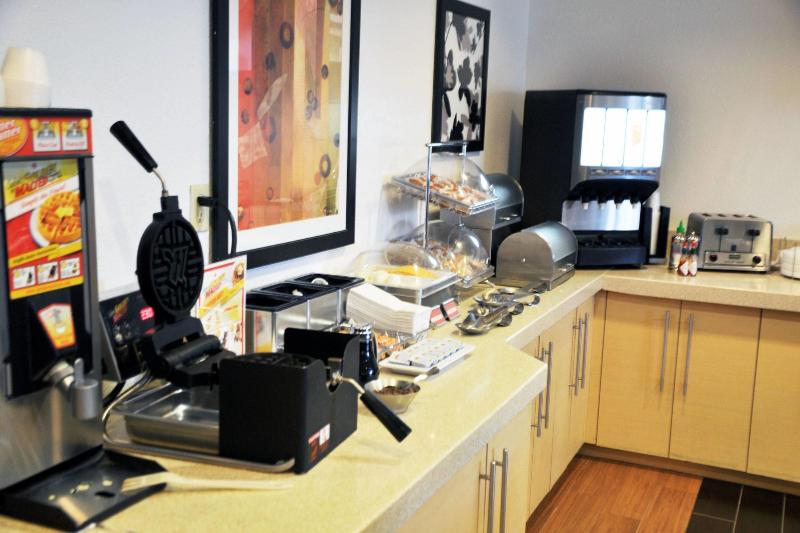 ホテル Towneplace Suites By Marriott Albuquerque Airport