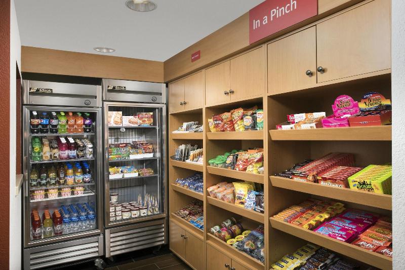 ホテル Towneplace Suites By Marriott Albuquerque Airport