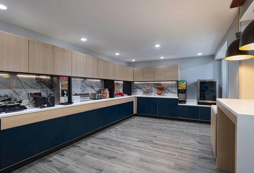 هتل Towneplace Suites By Marriott Baton Rouge South