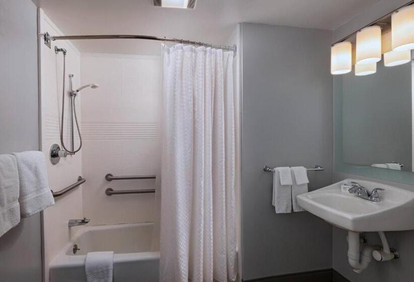 هتل Towneplace Suites By Marriott Baton Rouge South