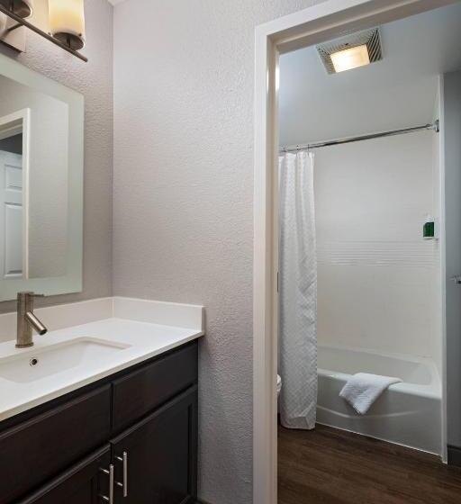 هتل Towneplace Suites By Marriott Baton Rouge South