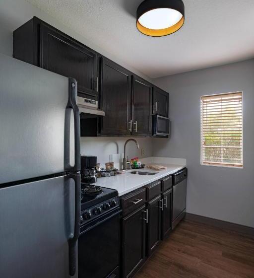 هتل Towneplace Suites By Marriott Baton Rouge South