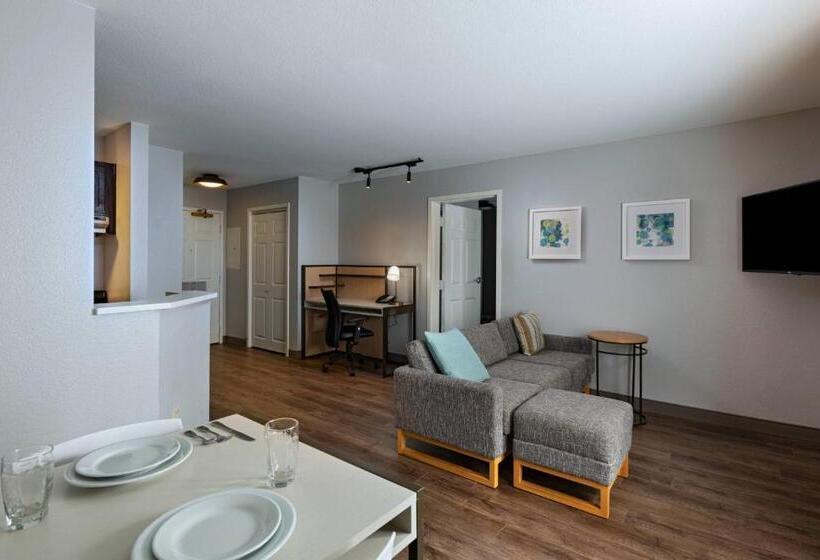 هتل Towneplace Suites By Marriott Baton Rouge South