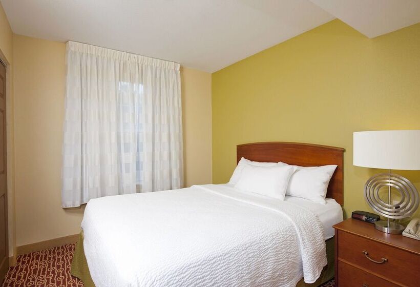 فندق Towneplace Suites By Marriott Bloomington
