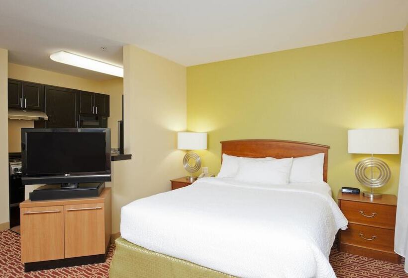 فندق Towneplace Suites By Marriott Bloomington