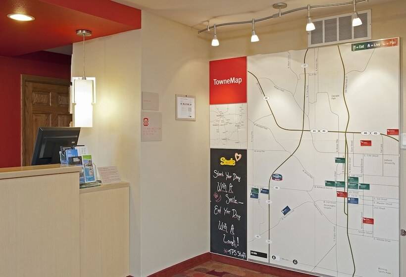 فندق Towneplace Suites By Marriott Bloomington