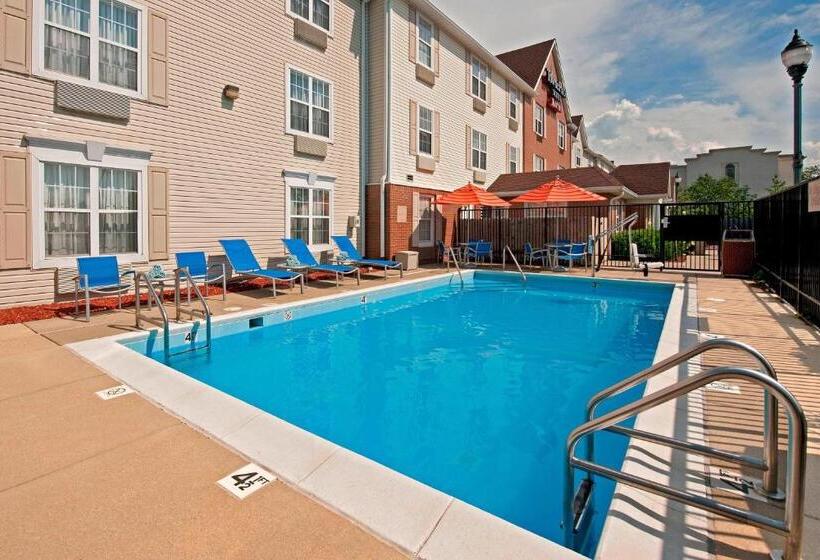 فندق Towneplace Suites By Marriott Bloomington