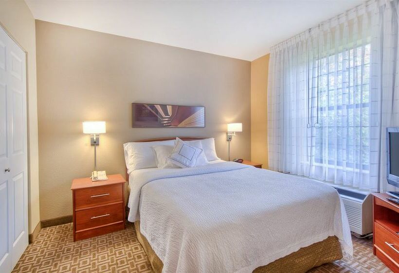 ホテル Towneplace Suites By Marriott Charlotte Univ. Research Park