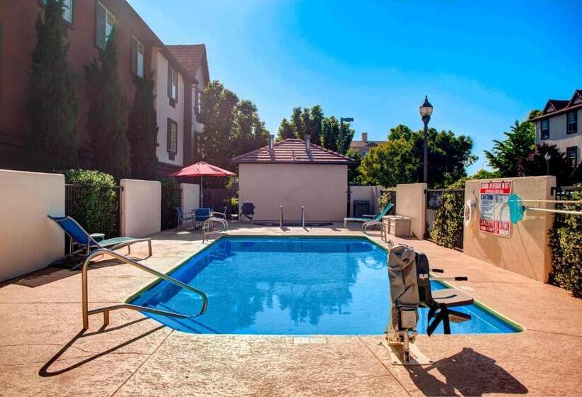 호텔 Towneplace Suites Fresno