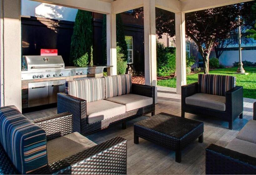 호텔 Towneplace Suites Fresno