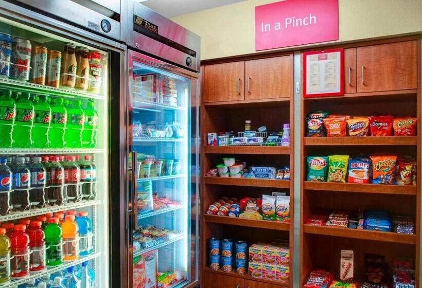 호텔 Towneplace Suites Fresno