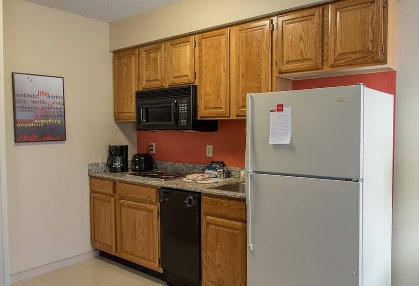 هتل Towneplace Suites By Marriott Lafayette