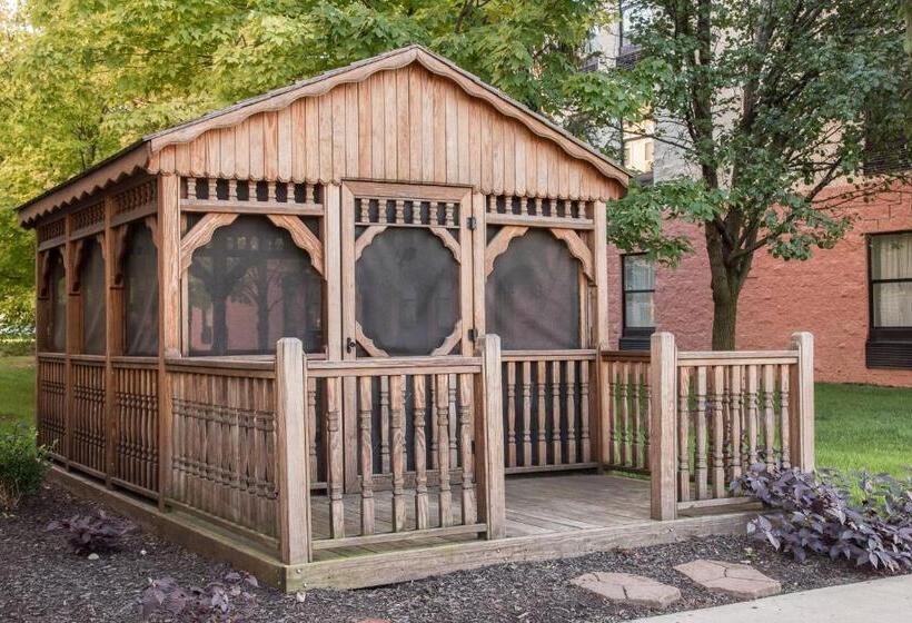 هتل Towneplace Suites By Marriott Lafayette