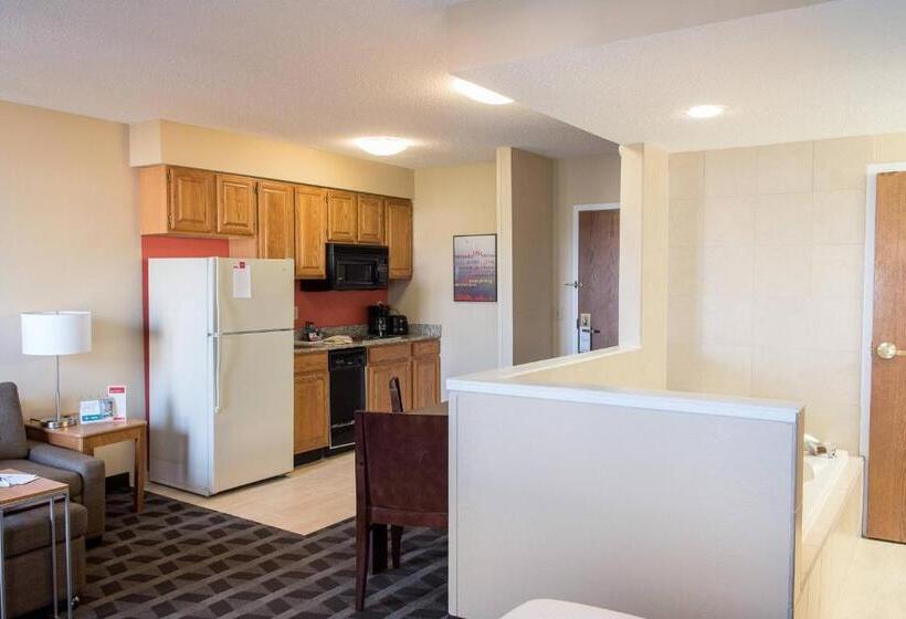 هتل Towneplace Suites By Marriott Lafayette