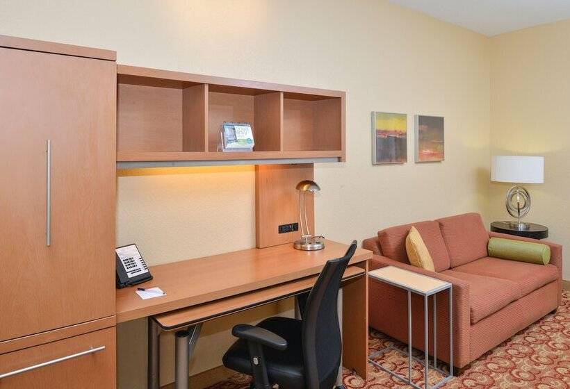 בית מלון כפרי Candlewood Suites Miami Doral By Ihg