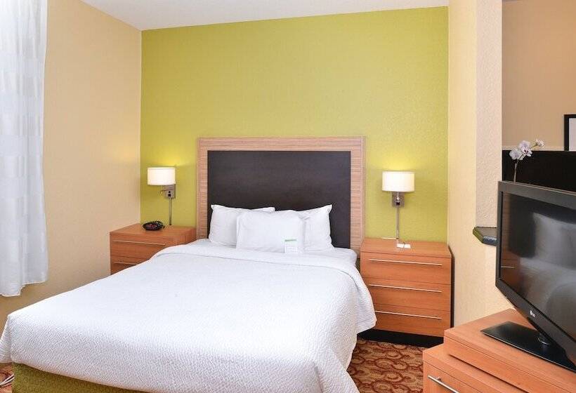 בית מלון כפרי Candlewood Suites Miami Doral By Ihg