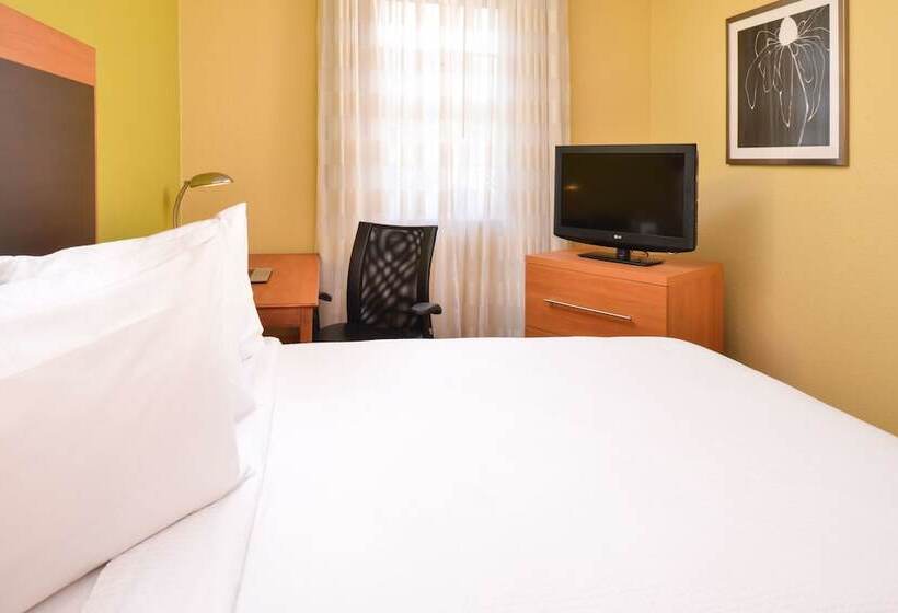 فندق Candlewood Suites Miami Lakes, An Ihg