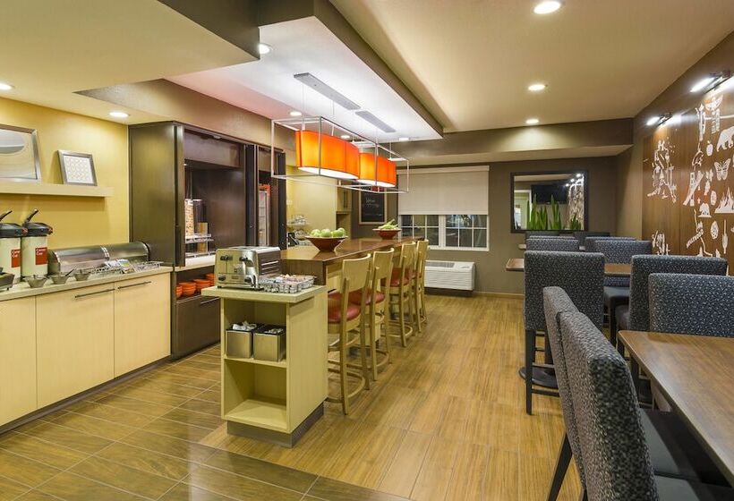 هتل Towneplace Suites Mobile