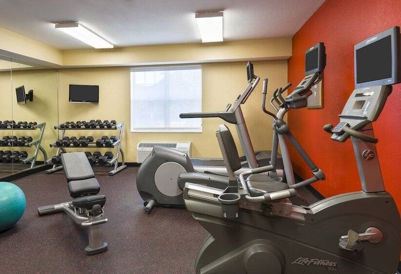 Отель Towneplace Suites Mobile