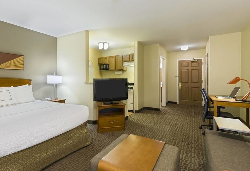 Отель Towneplace Suites Mobile