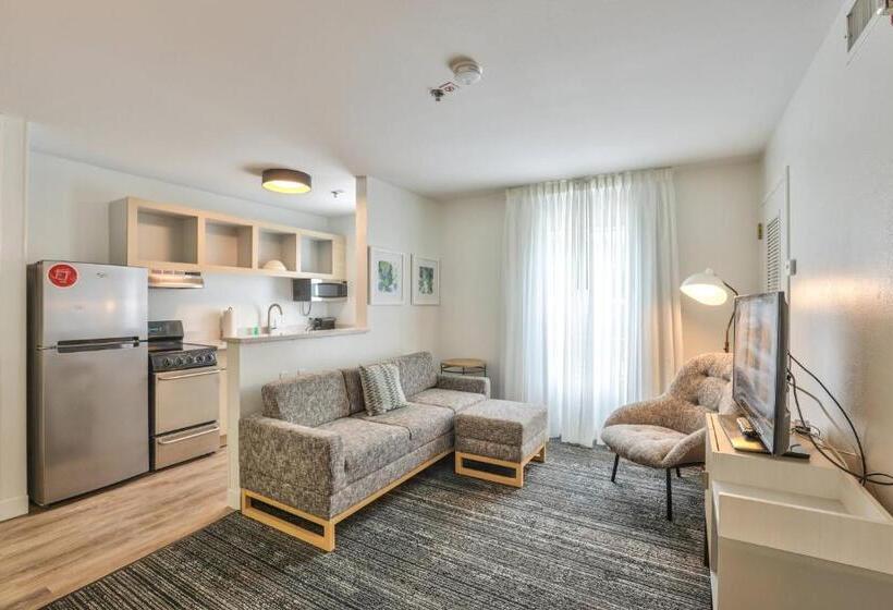 בית מלון כפרי Towneplace Suites Tallahassee North/capital Circle