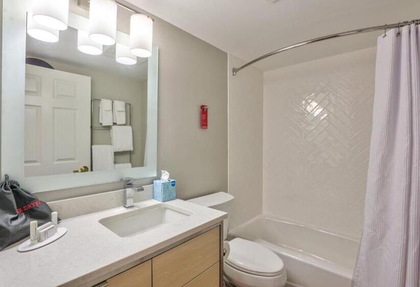 בית מלון כפרי Towneplace Suites Tallahassee North/capital Circle