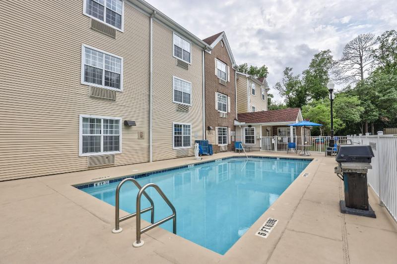 בית מלון כפרי Towneplace Suites Tallahassee North/capital Circle