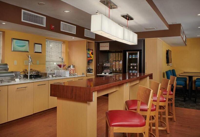 בית מלון כפרי Towneplace Suites Tampa North/i75 Fletcher