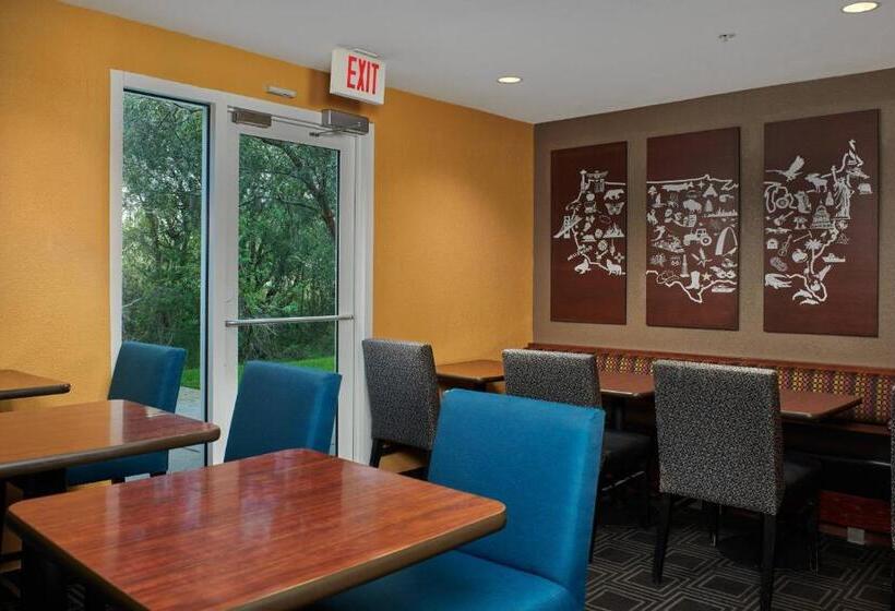 בית מלון כפרי Towneplace Suites Tampa North/i75 Fletcher