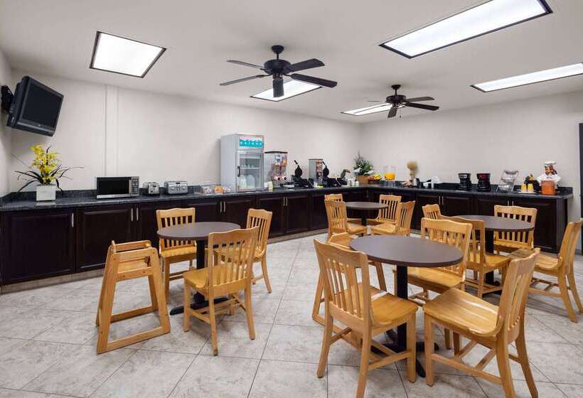 فندق Travelodge By Wyndham Globe Az