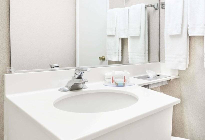 فندق Travelodge By Wyndham La Grande