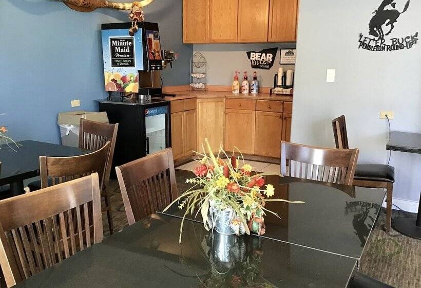 ホテル Travelodge By Wyndham Pendleton Or