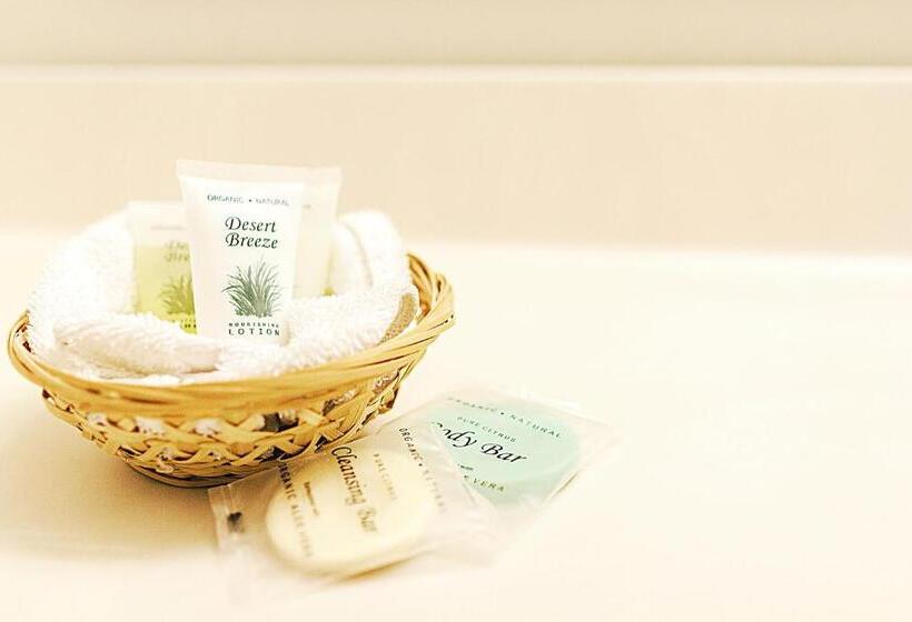 ホテル Travelodge By Wyndham Port Of Tacoma Wa