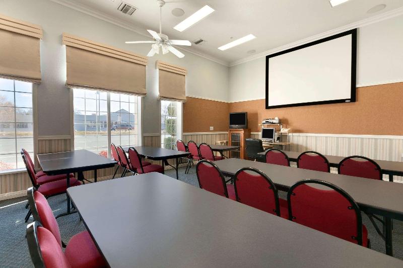 فندق Travelodge By Wyndham Redding Ca