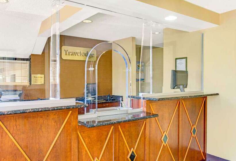 호텔 Travelodge By Wyndham Silver Spring