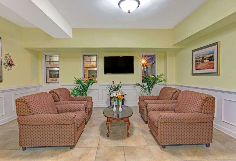 فندق Travelodge By Wyndham Williamsburg Colonial Area