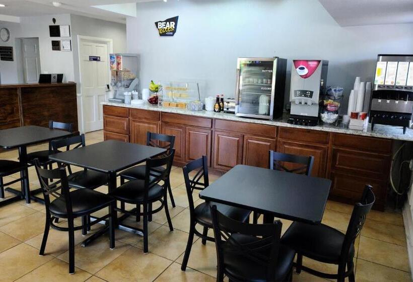 فندق Travelodge By Wyndham Williamsburg Colonial Area