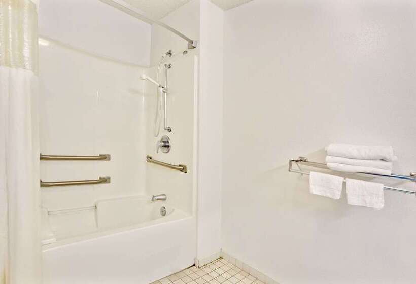 فندق Travelodge Suites By Wyndham Macclenny I 10