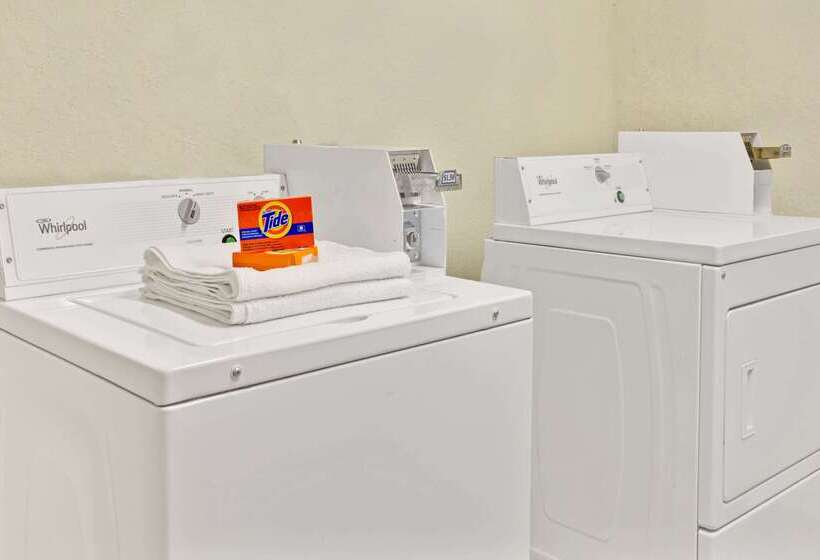 فندق Travelodge Suites By Wyndham Macclenny I 10