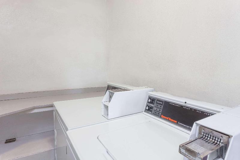 فندق Travelodge Victorville