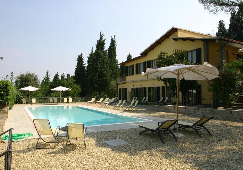 فندق Villa Dei Bosconi