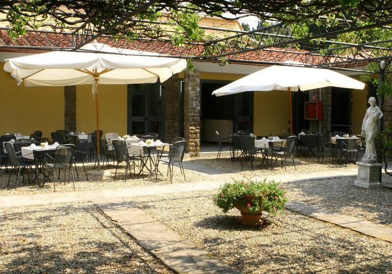 فندق Villa Dei Bosconi