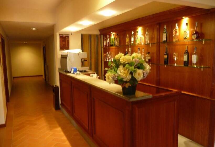 فندق Villa Dei Bosconi