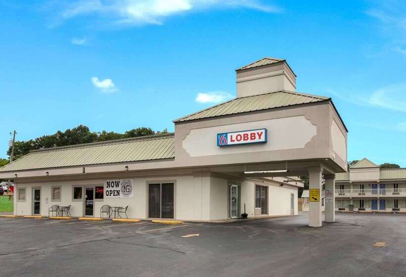Motel 6 Pulaski, Tn