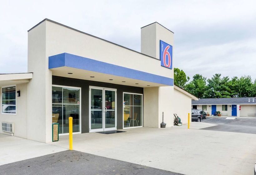 Motel 6 Troutville, Va